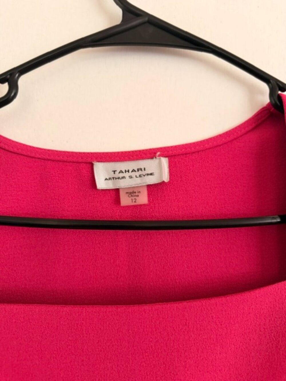 Tahari Hot Pink Cap Sleeve Blouse – Size 12 – Barbie Pink Career Top - Picture 3 of 7